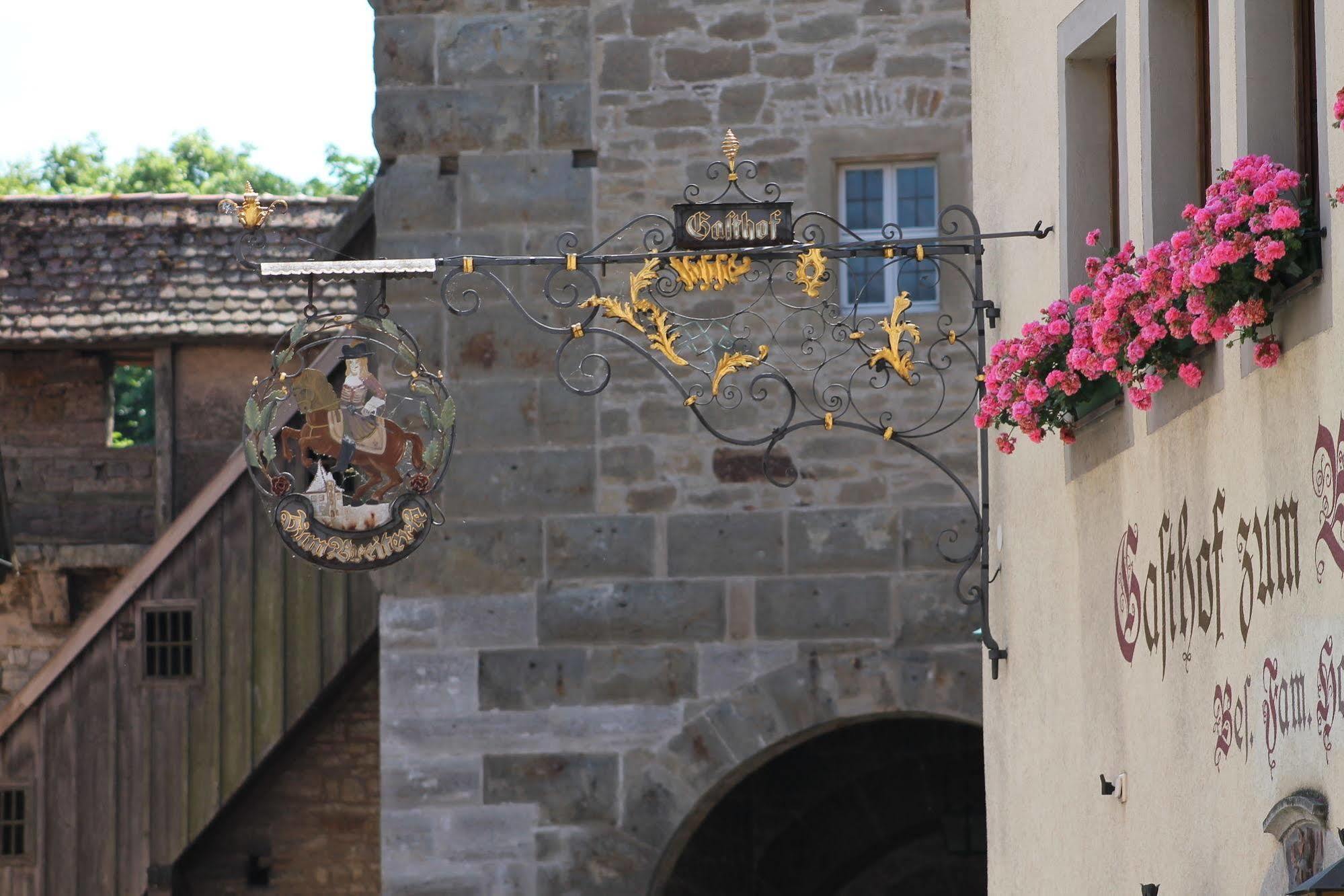 Hotel Zum Breiterle Rothenburg ob der Tauber Exterior photo